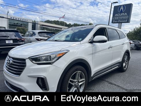Used 2017 Hyundai Santa Fe Limited FWD image 1