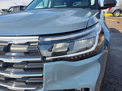 New 2026 Ford Explorer Active image 37