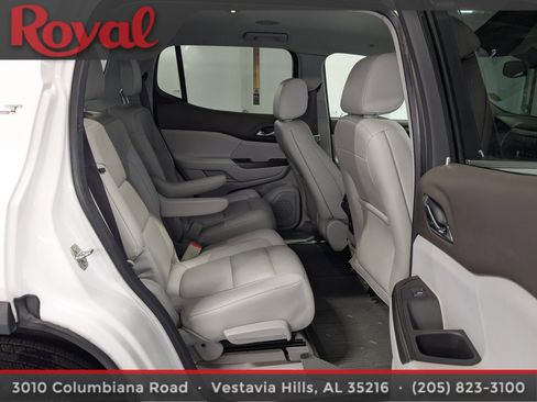 Used 2019 GMC Acadia SLT image 10