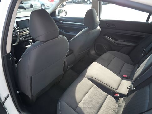 Used 2023 Nissan Altima 2.5 SV AWD/4WD image 23