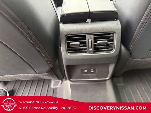 Certified 2024 Nissan Rogue SV w/ SV Premium Package FWD image 31