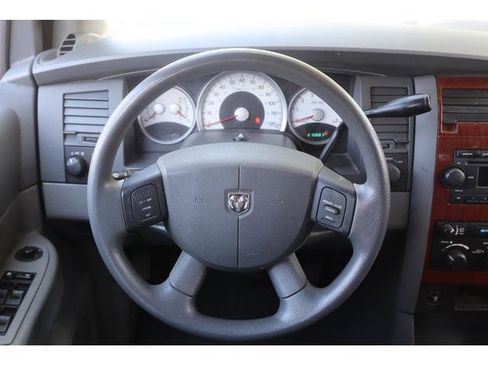 Used 2005 Dodge Durango SLT AWD/4WD image 8