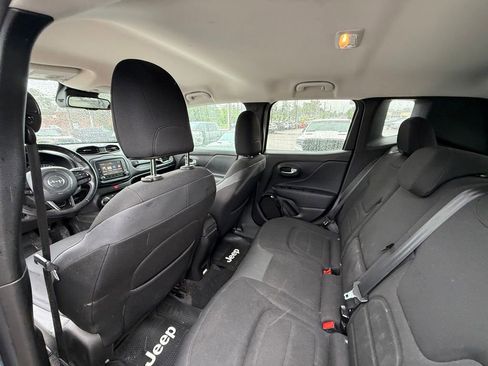 Used 2017 Jeep Renegade Altitude AWD/4WD image 25