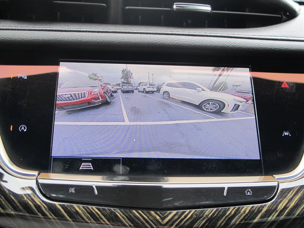 Used 2023 Cadillac XT6 Premium Luxury FWD image 18