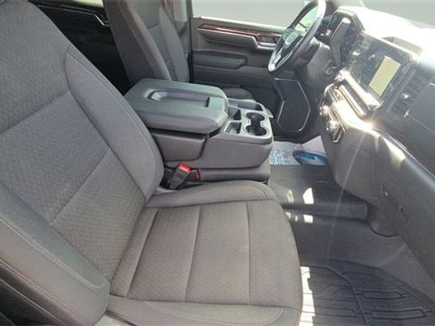 Used 2024 GMC Sierra 1500 Elevation image 25