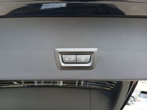 New 2025 BMW X3 xDrive30i w/ Convenience Package image 10