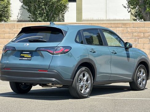 Certified 2026 Honda HR-V LX image 4