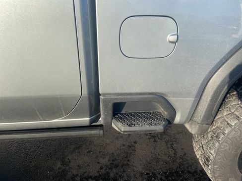 Used 2024 GMC Sierra 2500 AT4X w/ AT4X AEV Edition image 13