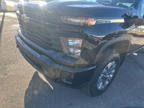 New 2026 Chevrolet Silverado 2500 Custom w/ Custom Value Package AWD/4WD image 9