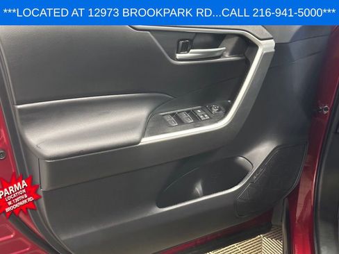 Used 2024 Toyota RAV4 XLE w/ Convenience Package image 7