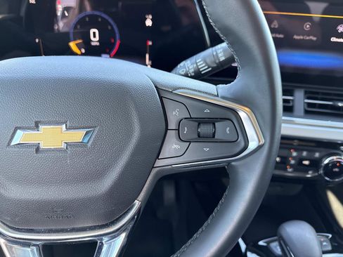 Used 2025 Chevrolet Trax LT w/ Driver Confidence Package image 16