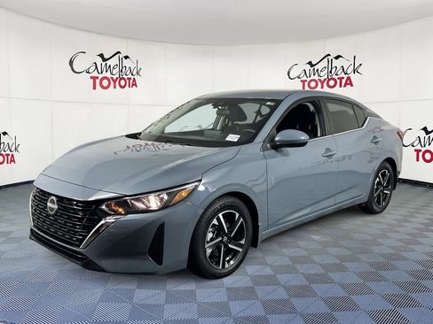 Used 2024 Nissan Sentra SV image 4