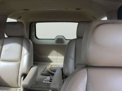 Used 2011 Chevrolet Tahoe LTZ image 7