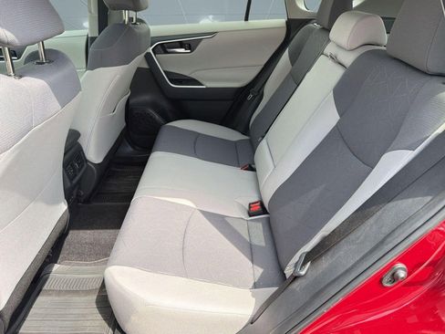 Used 2024 Toyota RAV4 XLE w/ Convenience Package image 13