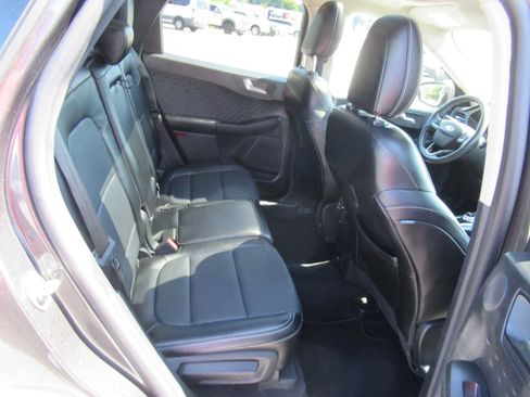 Used 2020 Ford Escape Titanium AWD/4WD image 21