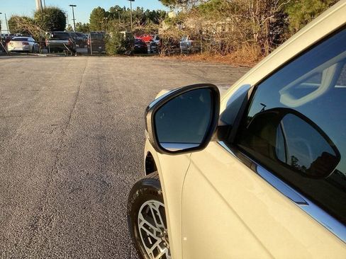 New 2025 Ford Expedition Active image 28