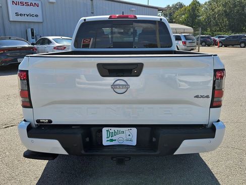 New 2026 Nissan Frontier SV w/ All-Weather Content Package AWD/4WD image 8