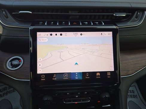 Used 2024 Jeep Grand Cherokee Summit image 24