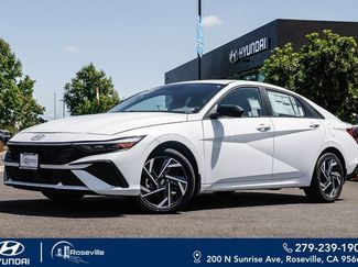 New 2025 Hyundai Elantra SEL FWD video 1