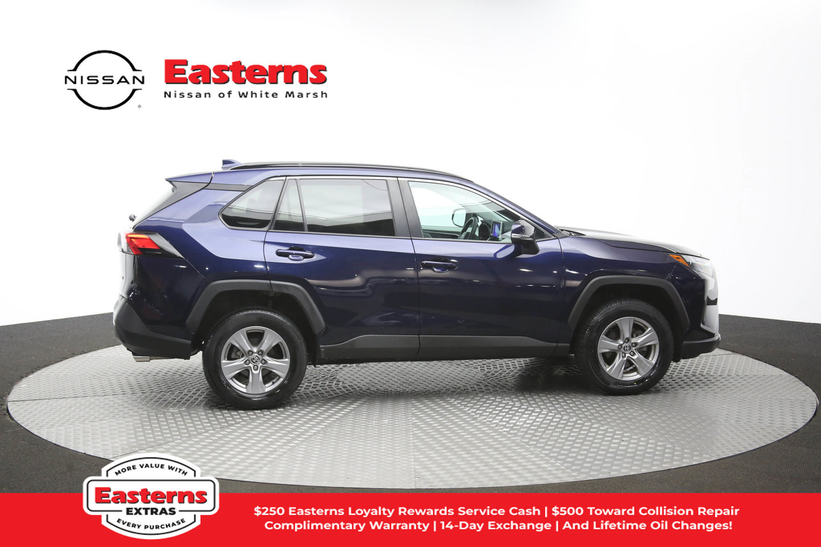 Used 2024 Toyota RAV4 XLE FWD image 44