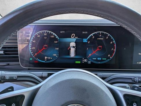 Used 2020 Mercedes-Benz GLS 450 4MATIC image 11