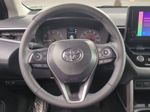 Used 2024 Toyota Corolla Cross LE FWD image 16