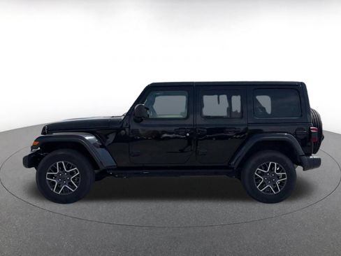Used 2025 Jeep Wrangler Unlimited Sahara AWD/4WD image 8