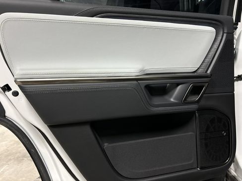 Used 2024 Rivian R1S Adventure AWD/4WD image 44