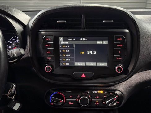 Used 2021 Kia Soul X-Line image 22