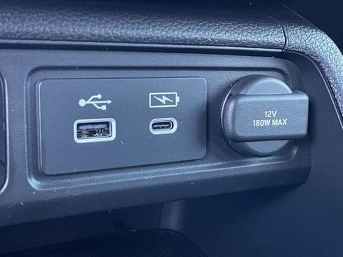 Used 2025 Honda Pilot Sport image 18