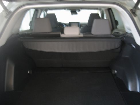 Used 2020 Toyota RAV4 XLE w/ Convenience Package image 20