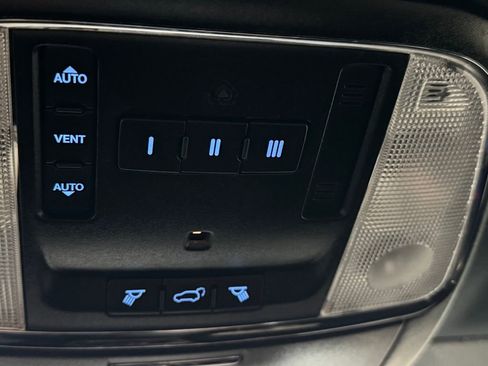 Used 2019 Dodge Durango R/T image 35