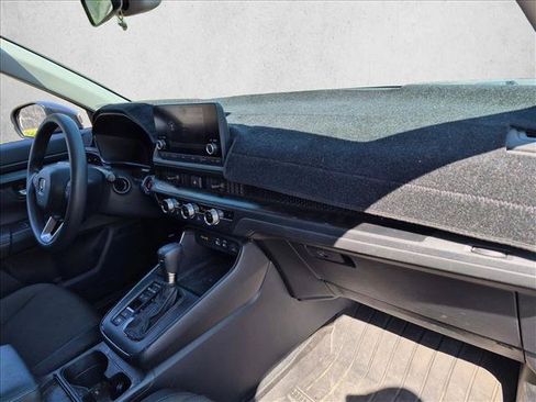 Used 2024 Honda CR-V EX image 20