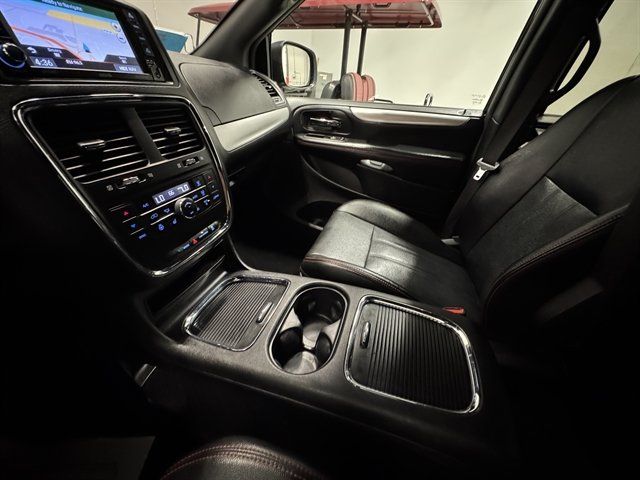 Used 2020 Dodge Grand Caravan GT FWD image 32