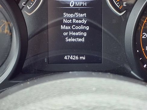 Used 2024 Jeep Wrangler Unlimited Sport AWD/4WD image 15