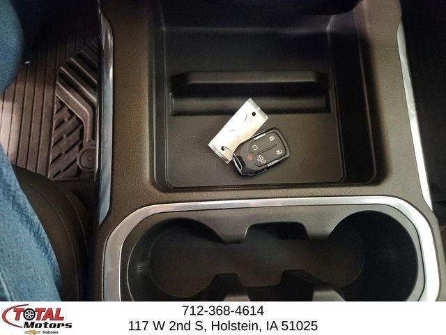 Used 2021 Chevrolet Silverado 1500 LTZ AWD/4WD image 17