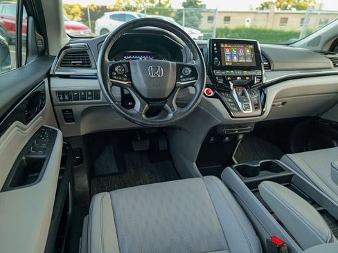 Used 2023 Honda Odyssey Elite image 41