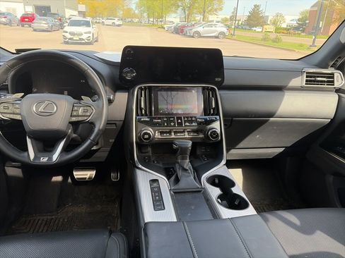 Used 2024 Lexus LX 600 F Sport AWD/4WD image 8