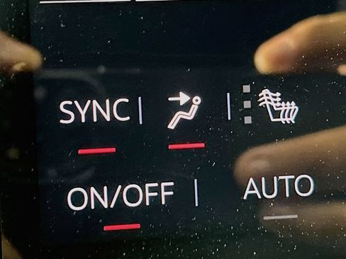 New 2026 GMC Acadia Elevation w/ Elevation Premium Package AWD/4WD image 18