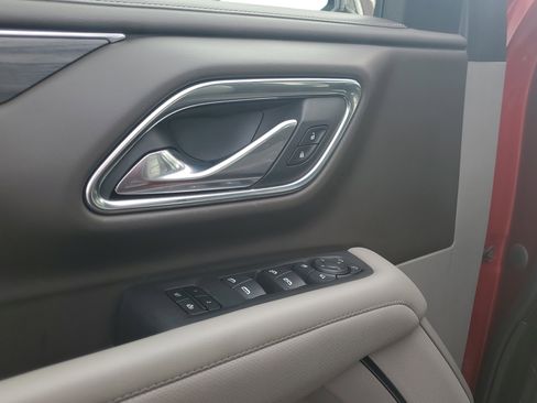 Used 2023 GMC Yukon SLT w/ SLT Luxury Package image 20