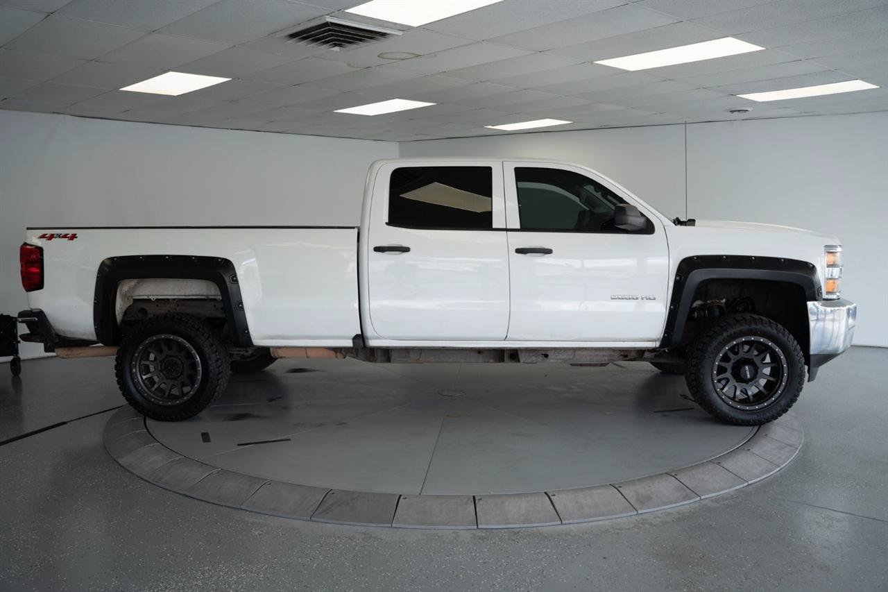 Used 2018 Chevrolet Silverado 2500 W/T w/ Snow Plow Prep Package AWD/4WD image 9
