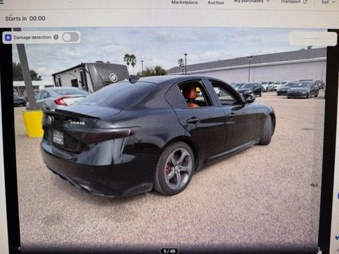 Used 2018 Alfa Romeo Giulia image 4