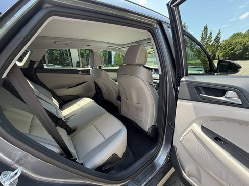 Used 2018 Hyundai Tucson Value w/ Cargo Package FWD image 13