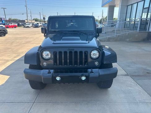 Used 2017 Jeep Wrangler Unlimited Sahara AWD/4WD image 24