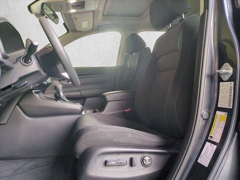 Used 2023 Honda CR-V EX image 16