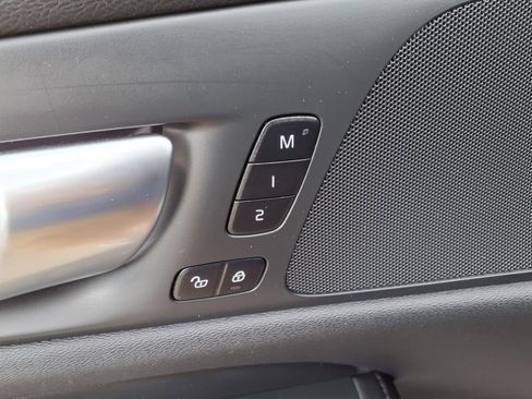 Certified 2025 Volvo S60 B5 Plus image 16