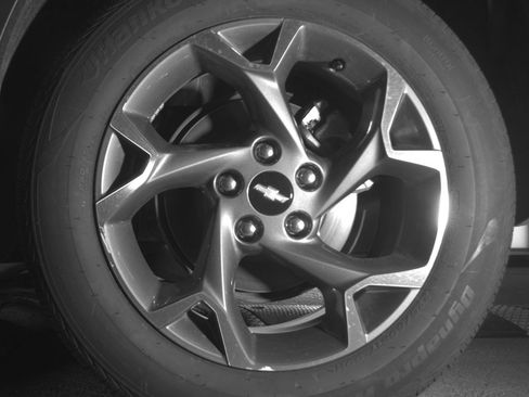 Used 2025 Chevrolet Trax LT FWD image 14