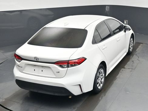 Used 2024 Toyota Corolla LE image 40
