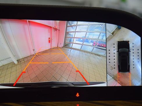 Used 2024 Cadillac Escalade ESV Sport Platinum w/ LPO, ONYX Package AWD/4WD image 59