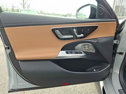 New 2026 Mercedes-Benz E 53 AMG e 4MATIC Sedan image 12